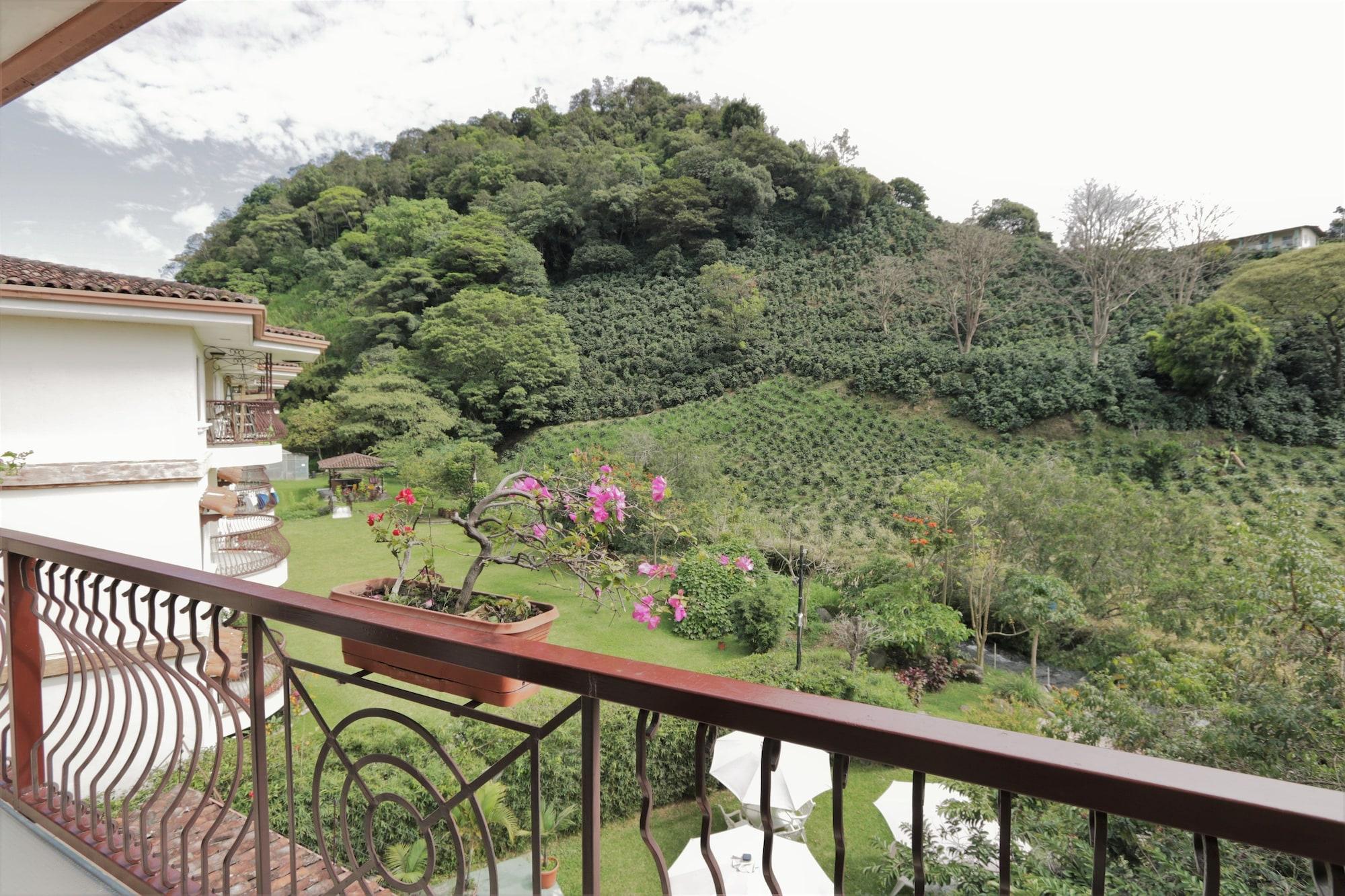 Hotel Valle Del Rio Бокете Экстерьер фото