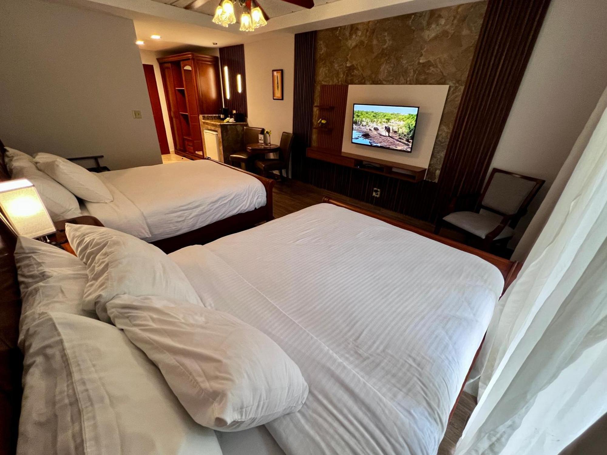 Hotel Valle Del Rio Бокете Экстерьер фото
