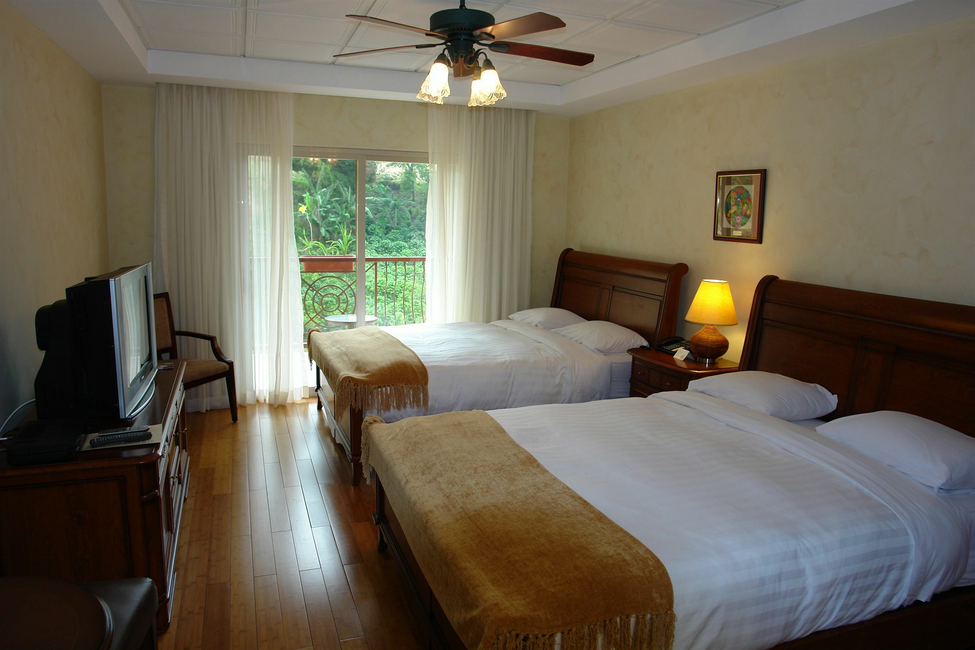 Hotel Valle Del Rio Бокете Экстерьер фото